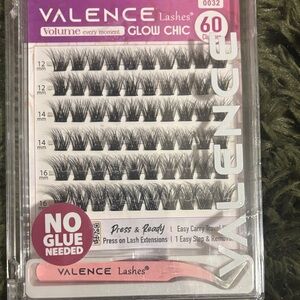 Valence Lashes Glow Chic 60 Cluster Pack
